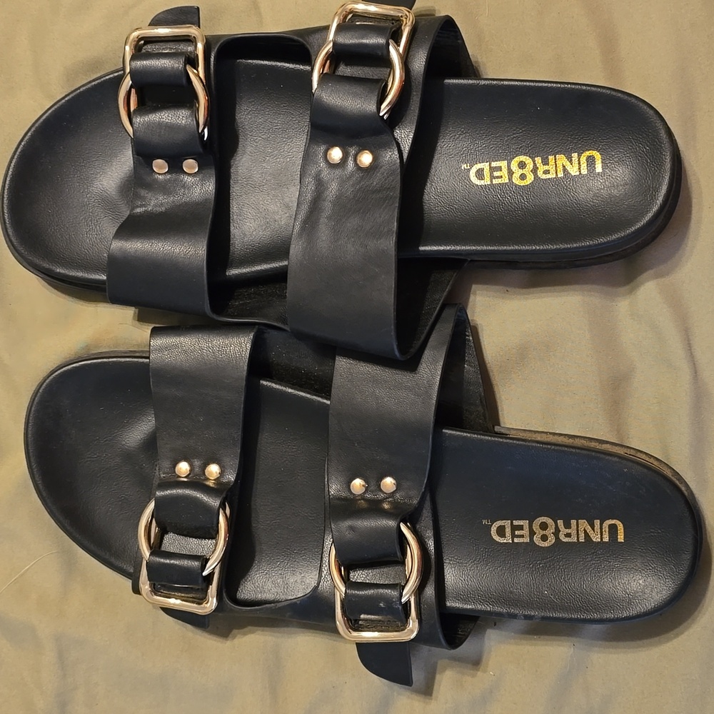 Size 10 women's sandals with black straps